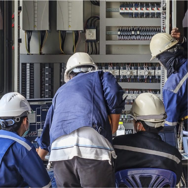 personnel fixing panels